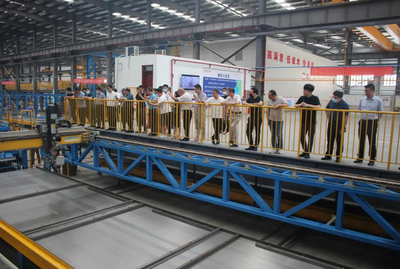 新鄉(xiāng)市綠色建筑協會參觀調研美好房屋制造裝配智造新鄉(xiāng)工廠